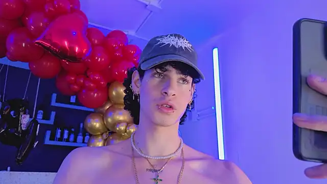 nova salvatore online show from February 6, 2026, 3:57 am