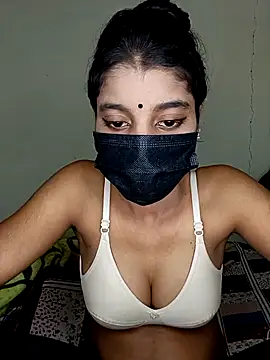 Erotic-Girl online show from August 7, 2026, 5:41 pm