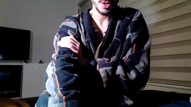 elimystxo online show from February 5, 2026, 7:26 am