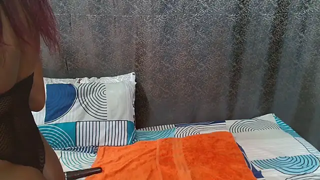 Amanda April online show from February 21, 2026, 7:27 pm