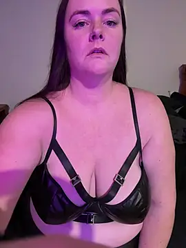 Snapshot of carinabro10 chatting on July 24, 2026, 10:44 am carinabro10 online show from July 24, 2026, 10:44 am