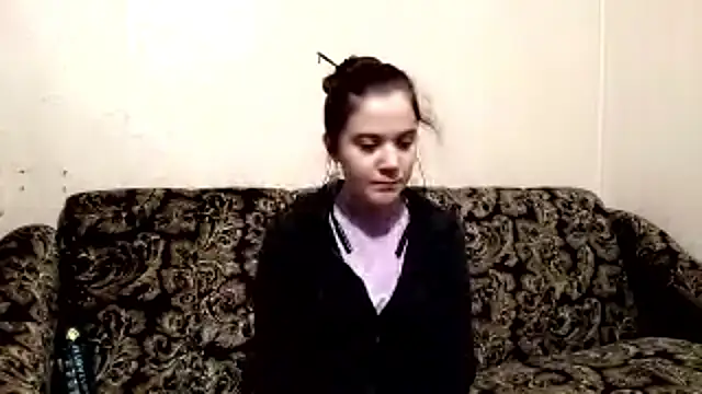 DominicaMullins online show from February 2, 2026, 5:28 am