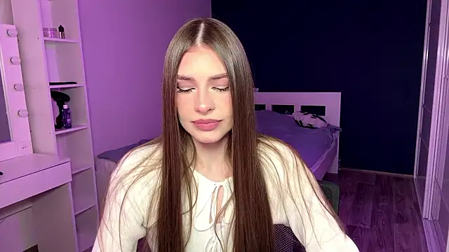 Snapshot of MachelleSpader chatting on March 12, 2026, 8:18 am MachelleSpader online show from March 12, 2026, 8:18 am