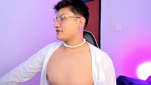 Theo Rowan online show from February 5, 2026, 6:48 pm