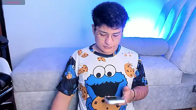 Theo Rowan online show from February 13, 2026, 6:52 pm