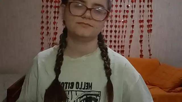 Miyabeee online show from March 17, 2026, 7:22 am