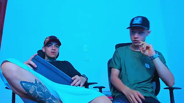 Snapshot of Thomas-Wil chatting on March 14, 2026, 3:18 pm Thomas-Wil online show from March 14, 2026, 3:18 pm