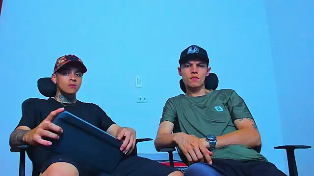 Snapshot of Thomas-Wil chatting on March 14, 2026, 3:12 am Thomas-Wil online show from March 14, 2026, 3:12 am