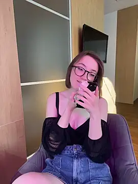 Persephone Kore online show from April 26, 2026, 2:47 pm