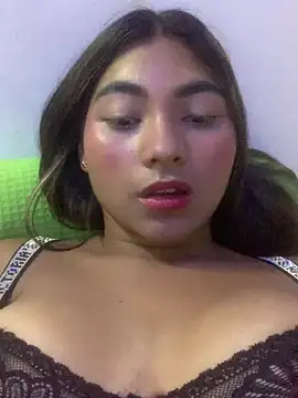 GeorgiandCoi online show from May 3, 2026, 6:33 pm