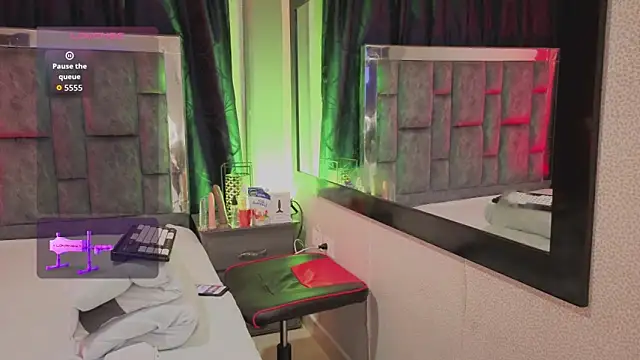 LeoMonnroe online show from March 11, 2026, 8:03 pm