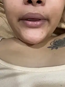 HotNeha08 online show from June 14, 2026, 4:52 pm
