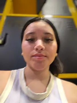 Snapshot of Veronica_Wins_ chatting on July 28, 2026, 9:58 pm Veronica Wins online show from July 28, 2026, 9:58 pm