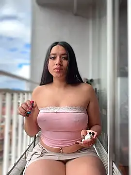 Veronica Wins  online show from June 18, 2026, 1:49 pm
