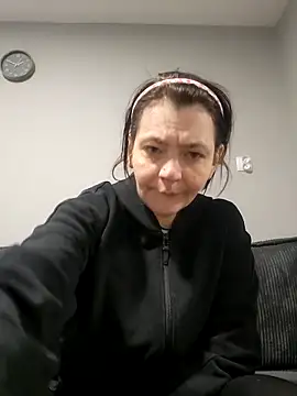 Snapshot of roksa2026 chatting on February 26, 2026, 12:49 pm roksa2026 online show from February 26, 2026, 12:49 pm