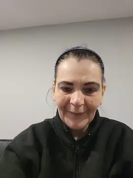 Snapshot of roksa2026 chatting on May 12, 2026, 9:15 am roksa2026 online show from May 12, 2026, 9:15 am