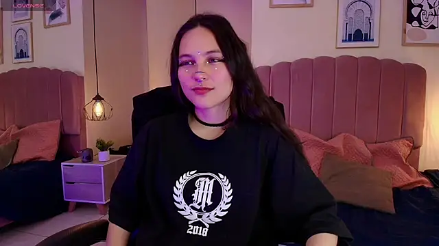 Hanabie  online show from January 15, 2026, 3:21 am