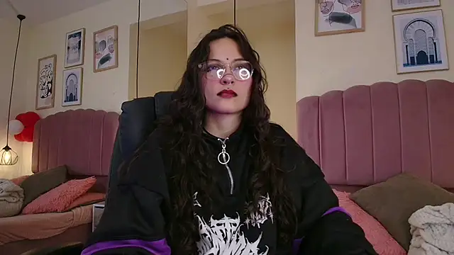 Hanabie  online show from March 1, 2026, 3:17 am