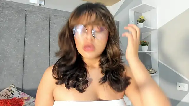 Snapshot of rosse_taylorx1 chatting on June 16, 2026, 6:52 pm rosse taylorx1 online show from June 16, 2026, 6:52 pm