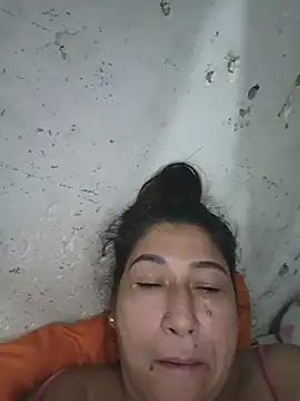 PatriciaGrajales online show from July 16, 2026, 5:43 pm