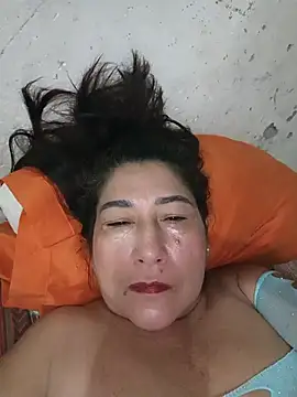 PatriciaGrajales online show from April 30, 2026, 2:02 pm