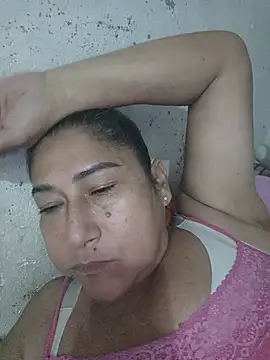 PatriciaGrajales online show from July 15, 2026, 9:33 pm