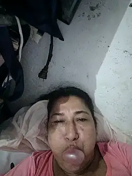 Snapshot of PatriciaGrajales chatting on March 6, 2026, 4:24 pm PatriciaGrajales online show from March 6, 2026, 4:24 pm