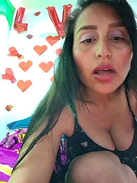 LunaRouuse  online show from February 18, 2026, 12:34 pm