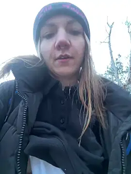 Marina und Jayden online show from February 16, 2026, 4:27 pm