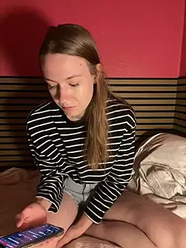 Snapshot of midnight_ballerina_ chatting on July 18, 2026, 8:17 pm midnight ballerina online show from July 18, 2026, 8:17 pm