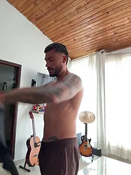 FrancoRossi  online show from February 2, 2026, 6:29 pm