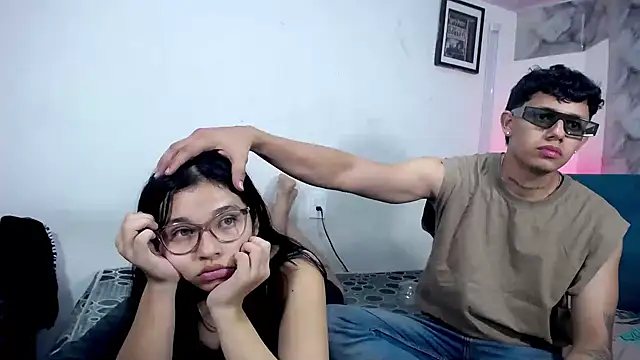 Snapshot of milet_sam chatting on January 17, 2026, 3:21 am milet sam online show from January 17, 2026, 3:21 am