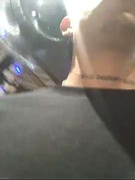 Snapshot of milet_sam chatting on January 12, 2026, 12:06 am milet sam online show from January 12, 2026, 12:06 am