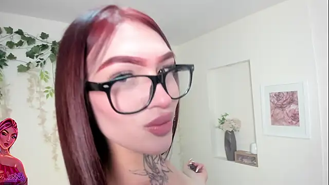 Snapshot of lizz_lunna chatting on July 14, 2026, 2:05 am lizz lunna online show from July 14, 2026, 2:05 am