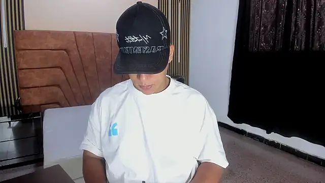 MATHY ROBERT online show from February 3, 2026, 7:52 pm