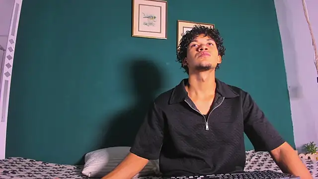 Dylan Cruz01 online show from July 25, 2026, 1:17 pm