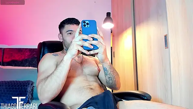 thiago ferrari  online show from May 20, 2026, 12:51 am