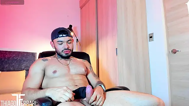thiago ferrari  online show from May 8, 2026, 4:16 am