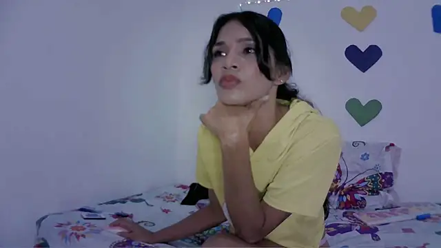 Snapshot of Mia_Suarez7 chatting on March 27, 2026, 12:41 am Mia Suarez7 online show from March 27, 2026, 12:41 am