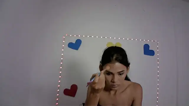 Snapshot of Mia_Suarez7 chatting on March 21, 2026, 12:23 am Mia Suarez7 online show from March 21, 2026, 12:23 am