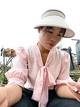 Snapshot of Mimi_sweet1 chatting on March 24, 2026, 1:49 am Mimi sweet1 online show from March 24, 2026, 1:49 am