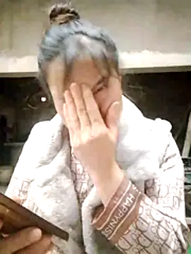 cdyyds-69 online show from March 8, 2026, 1:44 am