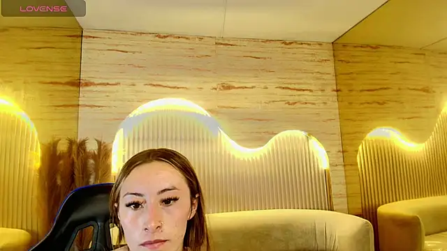 Snapshot of katalina_r_ chatting on June 11, 2026, 8:06 pm katalina r online show from June 11, 2026, 8:06 pm