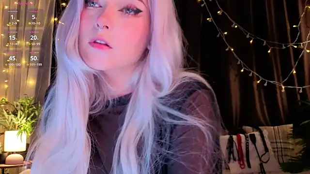 ShyniAlice online show from June 26, 2026, 3:56 am