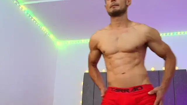Snapshot of Adonys_Lewis_ chatting on August 1, 2026, 6:33 am Adonys Lewis online show from August 1, 2026, 6:33 am