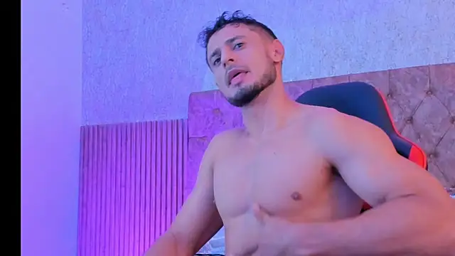 Adonys Lewis  online show from February 5, 2026, 9:05 am