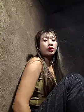 apple0011 online show from February 12, 2026, 3:39 am