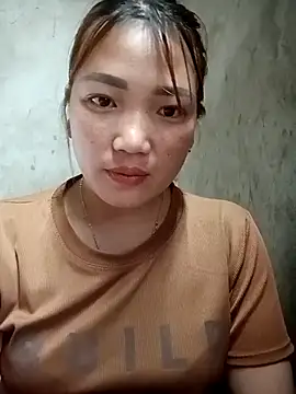 Snapshot of Nunaa2x chatting on May 9, 2026, 5:11 am Nunaa2x online show from May 9, 2026, 5:11 am