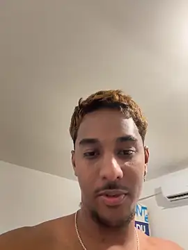 Axel black10 online show from March 4, 2026, 6:59 pm