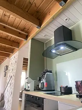 Axel black10 online show from February 7, 2026, 10:01 am